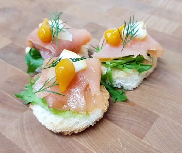 Canape soolalõhega