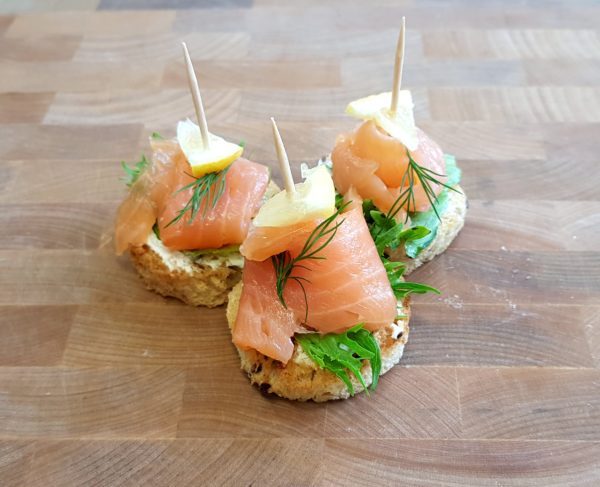 Canape suitsulõhega